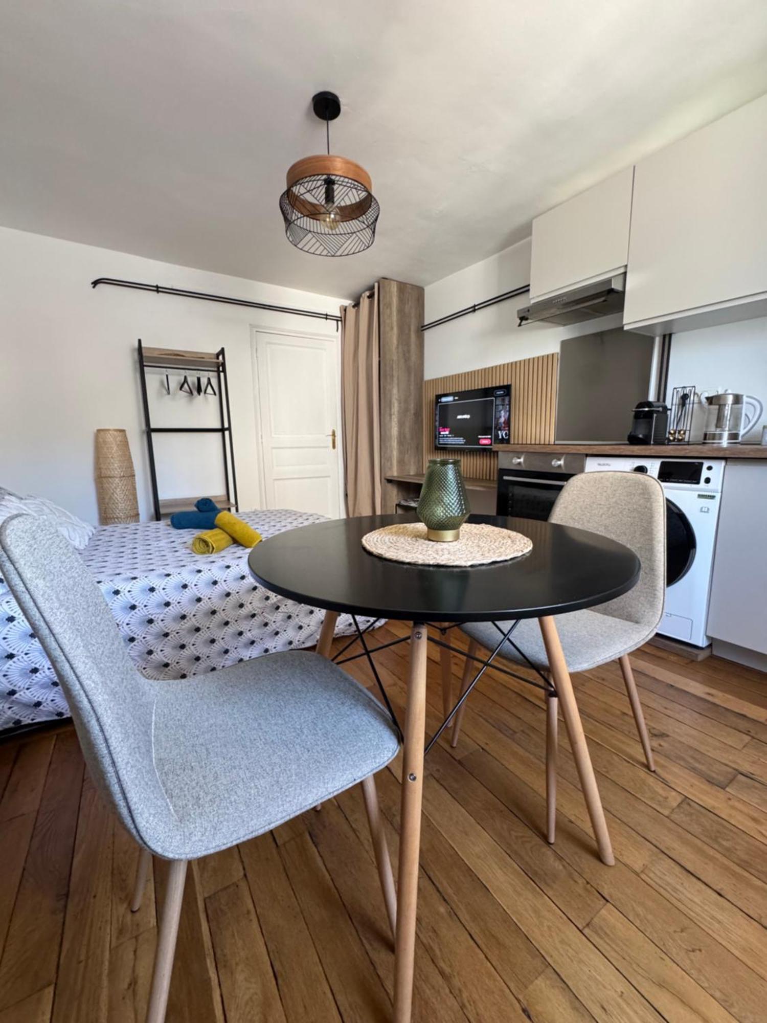 Charmant Appartement Au Coeur De Bourges Ngoại thất bức ảnh