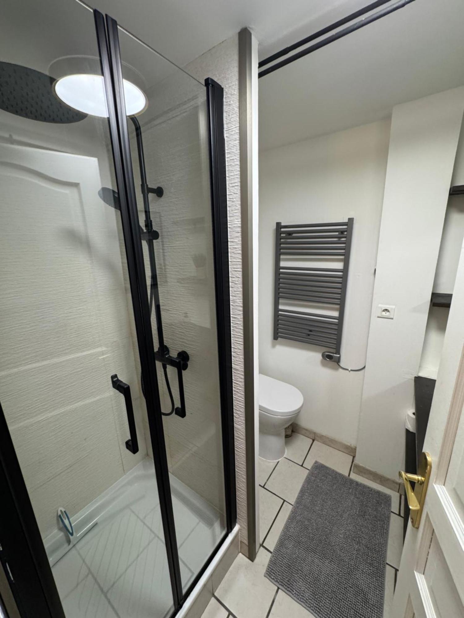 Charmant Appartement Au Coeur De Bourges Ngoại thất bức ảnh